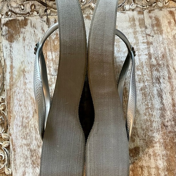 Grey Havaianas wedge Flip Flops, size 9 - Picture 6 of 8